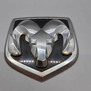 2006-2008 Dodge Ram Tailgate Emblem 1500 2500 3500 Ram Head 55077718AA OEM SCUFF